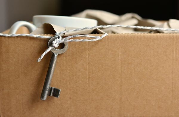 Déménagement : pourquoi confier vos objets fragiles à des professionnels ?